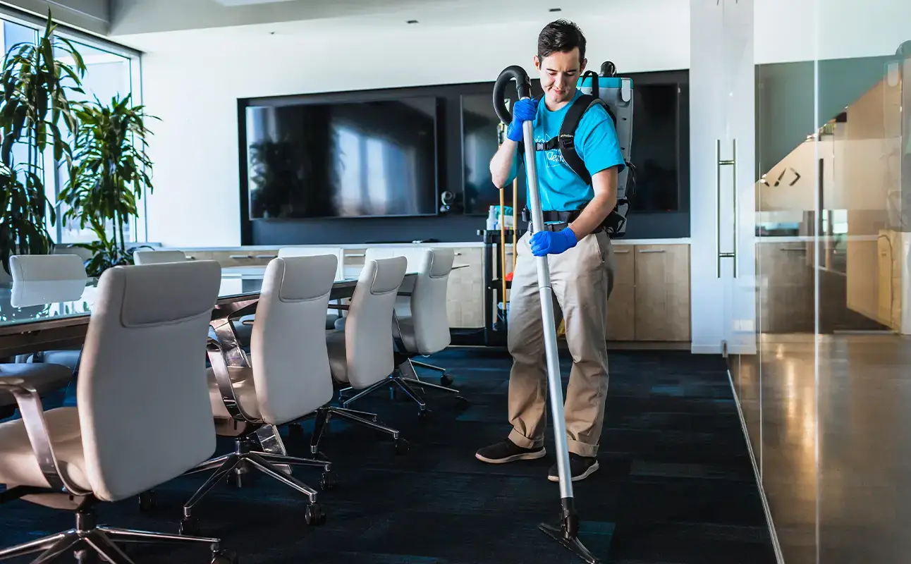 office cleaning services for commercial workplaces