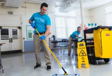 Office cleaning services for commercial facilities